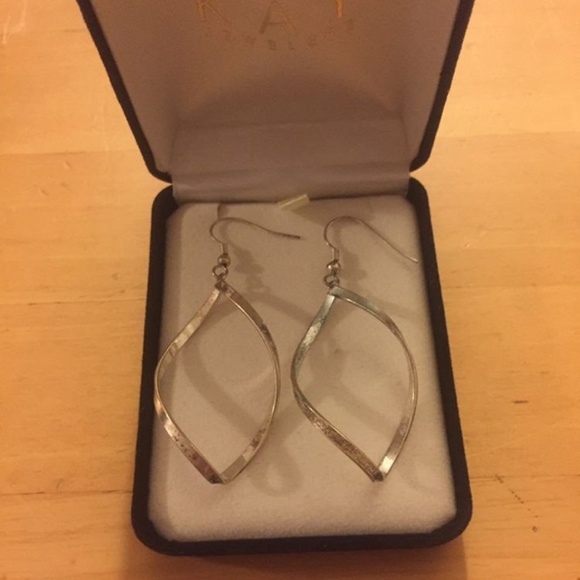 Kay Jewelers Jewelry - Earrings in box